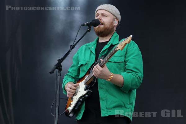 TOM WALKER - 2018-07-22 - PARIS - Hippodrome de Longchamp - Main Stage 2 - 